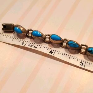 Silver and turquoise bracelet. 925